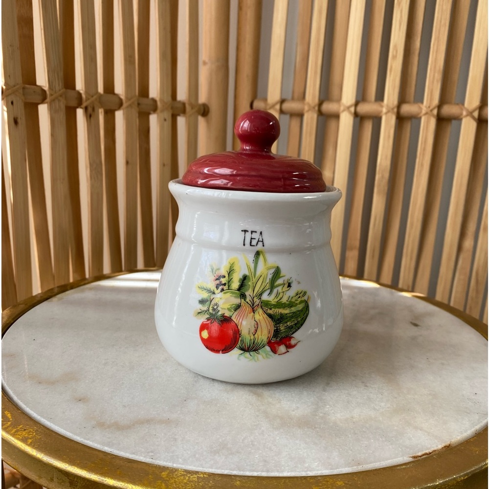 70s aesthetic retro style - vintage, ceramic tea canister with lid
